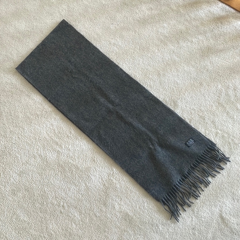 YSL 100% wool Gray scarf - Picture 9 of 11